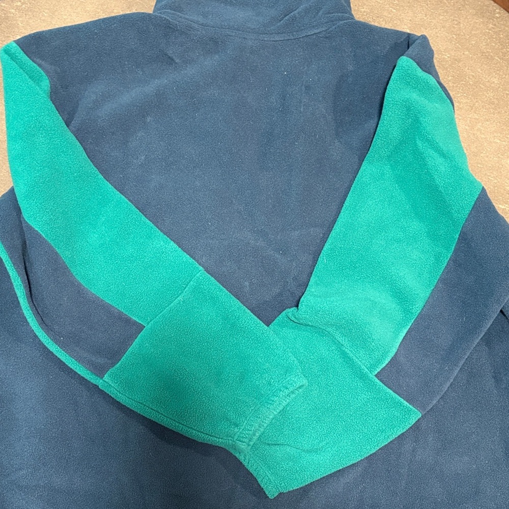 Patagonia Teal and Navy Fleece Jacket - Picture 4 of 5
